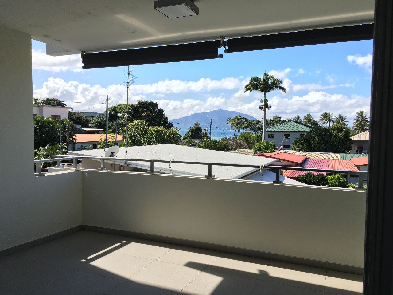 APPARTEMENT F2 – MAGENTA