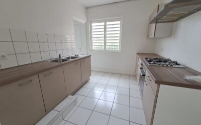 APPARTEMENT F4 – MOTOR POOL