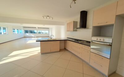 APPARTEMENT F4 VUE MER – OUEMO